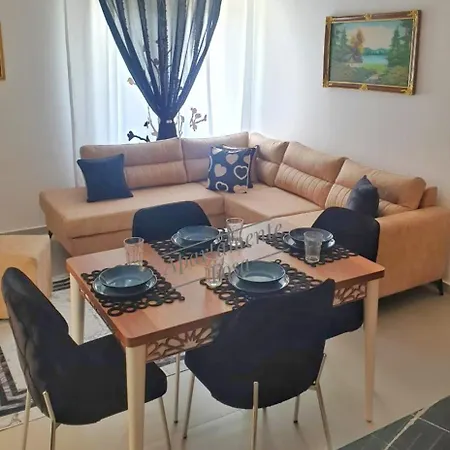 Me Qera Apartamento *